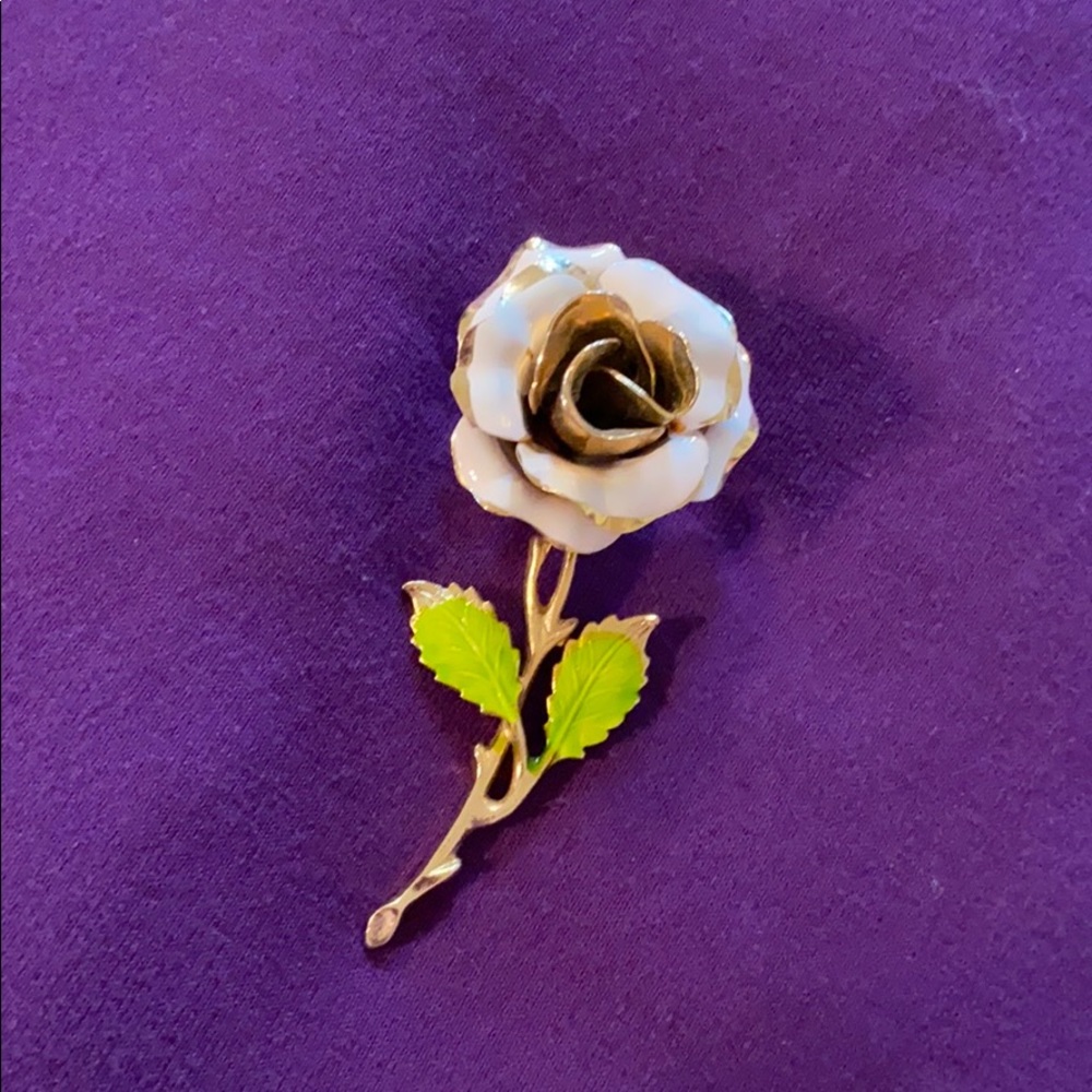 Vintage pin